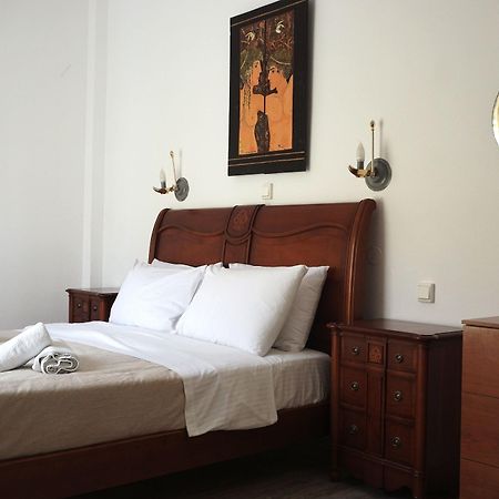 Black Sand Apartments Kamari  Ngoại thất bức ảnh
