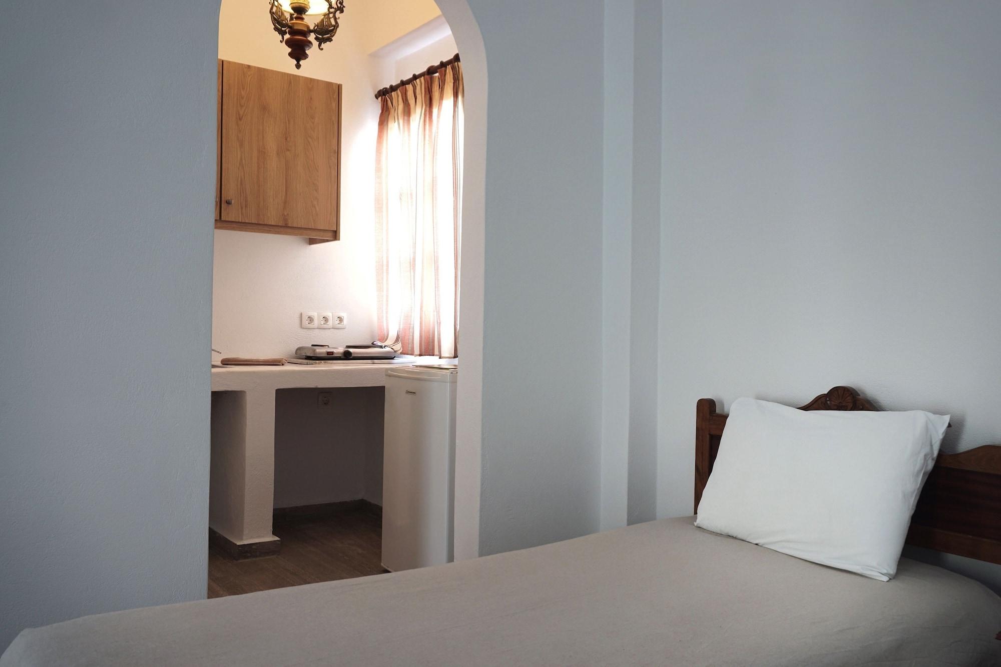 Black Sand Apartments Kamari  Ngoại thất bức ảnh