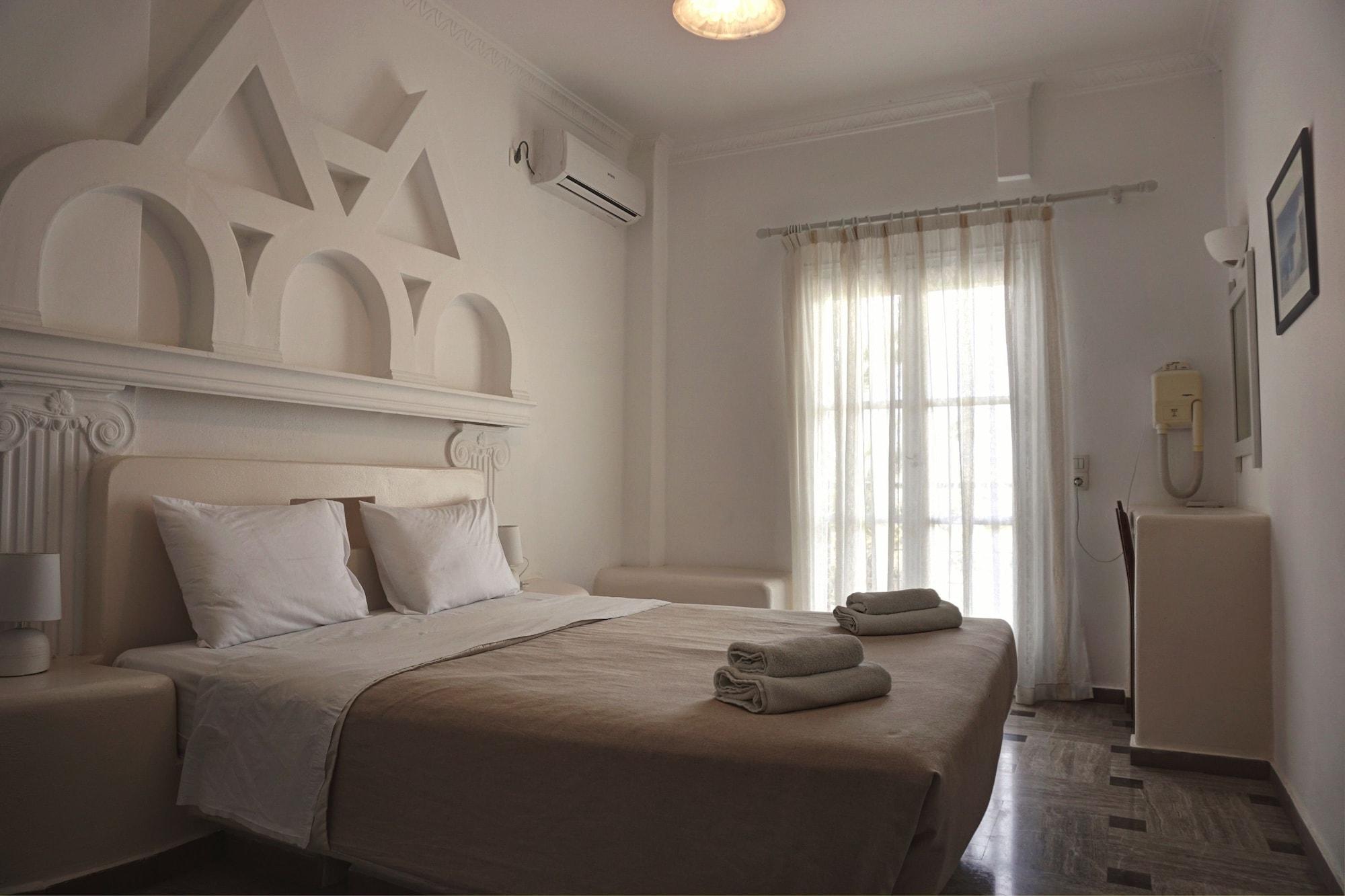 Black Sand Apartments Kamari  Ngoại thất bức ảnh